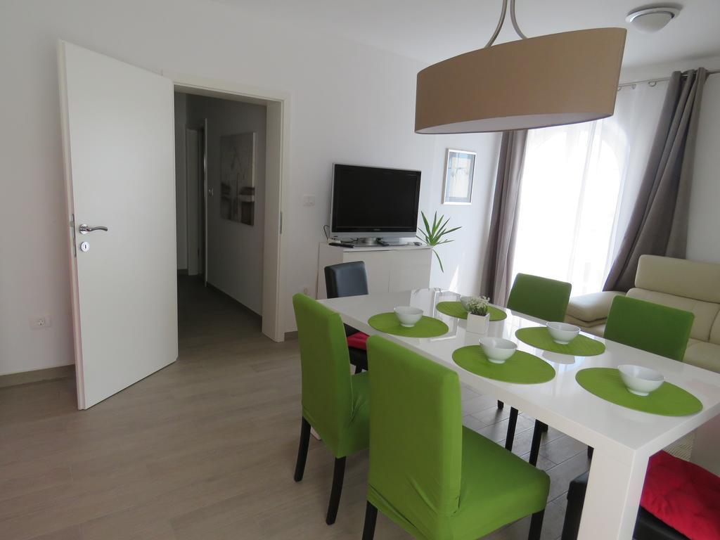 Apartments Villa Urbajs فيرسار الغرفة الصورة