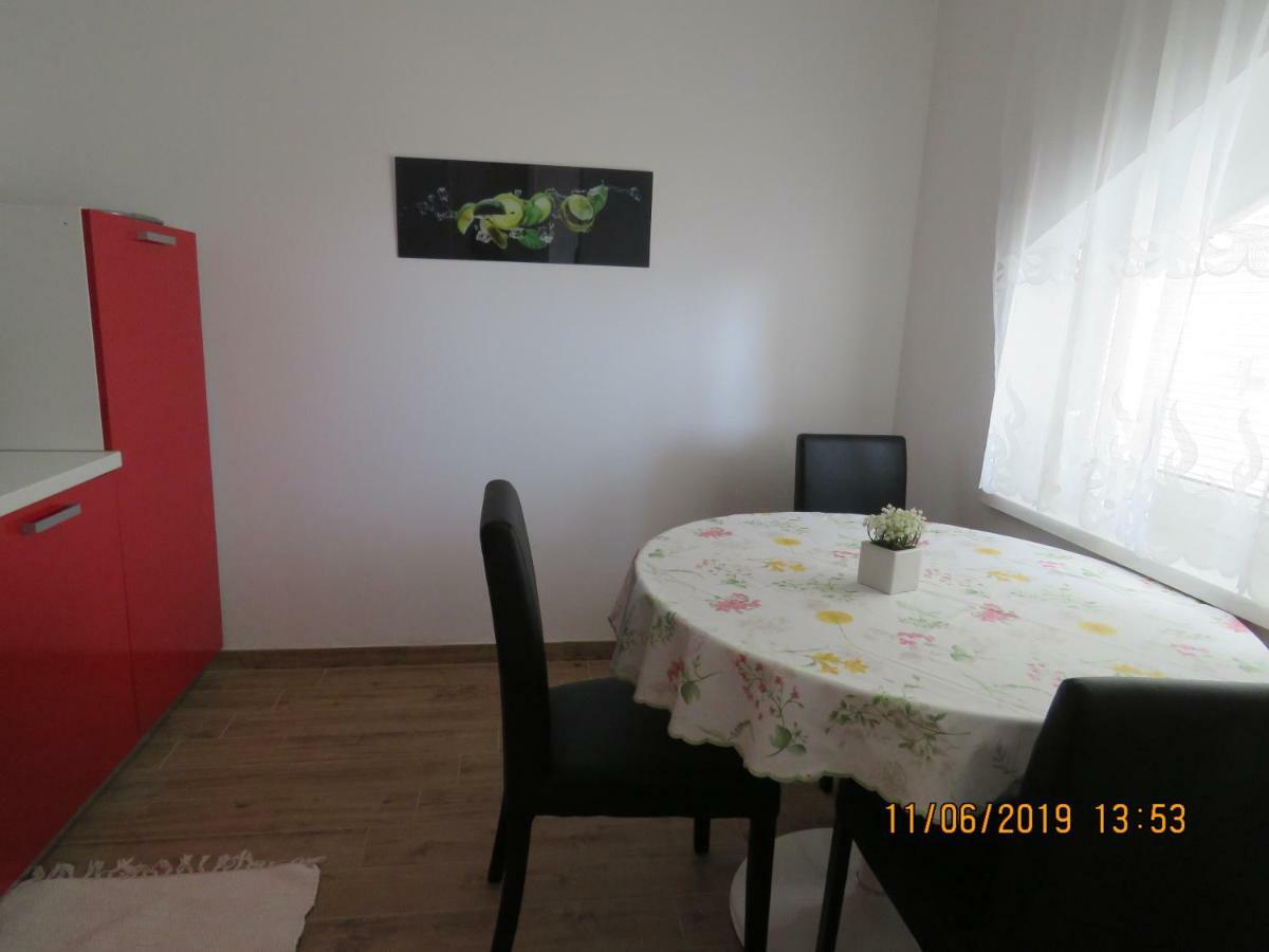 Apartments Villa Urbajs فيرسار المظهر الخارجي الصورة